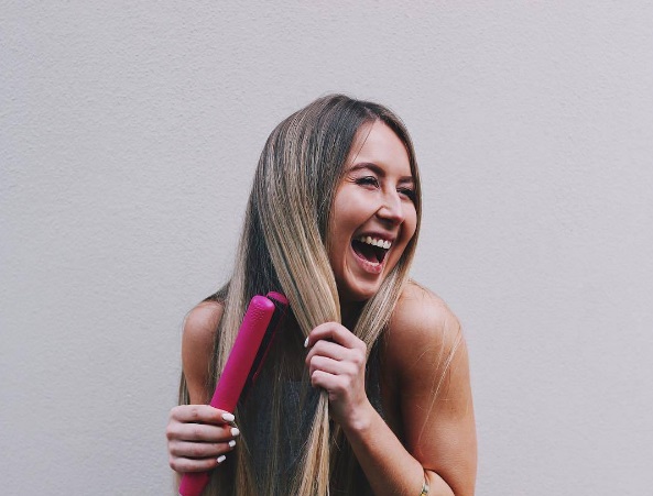 染完头发受损还能修复吗,染完头发发质受损图片