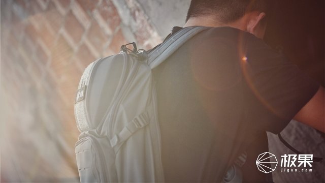 最牛的户外战术背包,好看又实用的军品背包