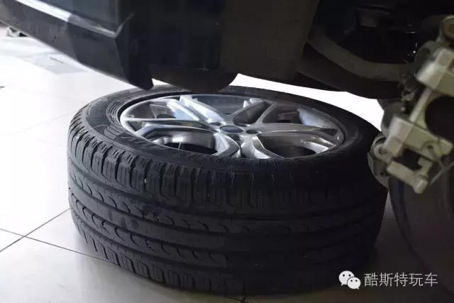 福特锐界的换轮胎教程,福特锐界更换轮胎推荐