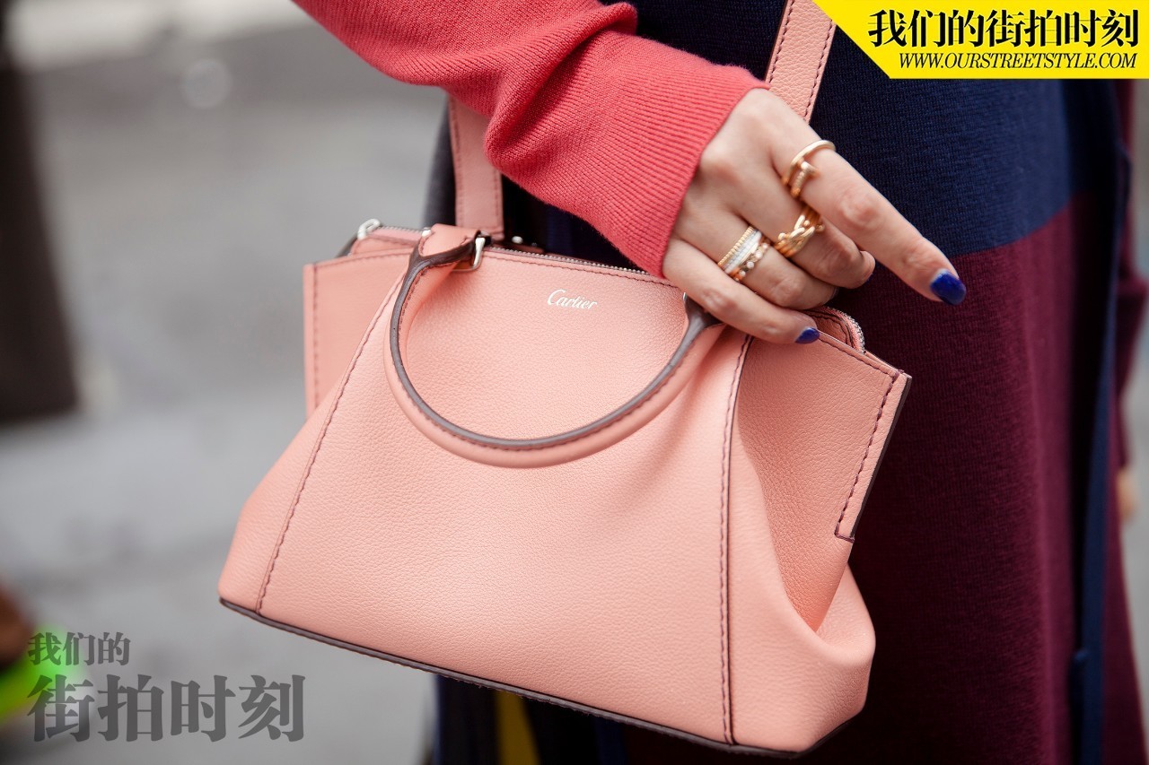 街拍时尚大方显年轻气息,王珞丹街拍