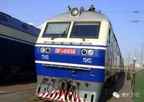 南铁东风,东风内燃机车长度