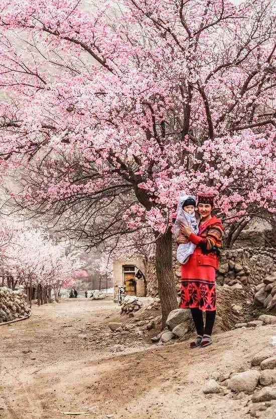 看头条后天就能从克拉玛依坐火车到喀什啦！