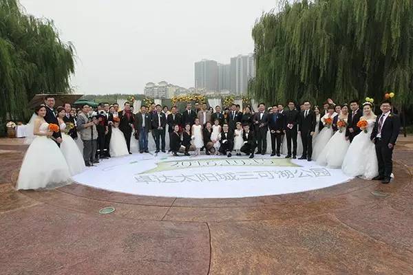 昨日一场独一无二的婚礼温暖了整个“国际庄”
