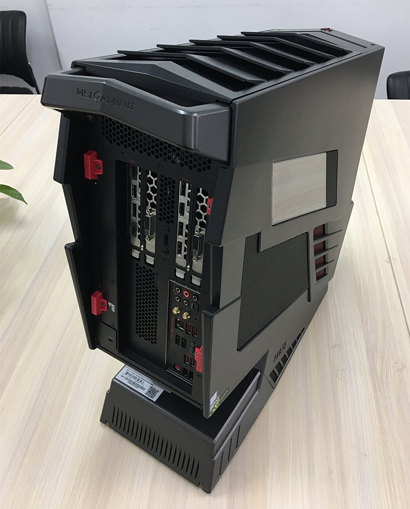 高颜值机皇,微星整机「宙斯盾-钛」评测
