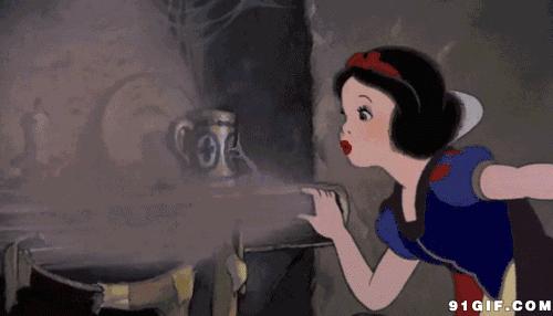 佳能200d二代镜头灰尘怎么清洁,镜头里有灰尘如何处理