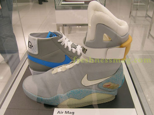 NBA历史上谁的球鞋最贵？乔老爷子占半壁江山!