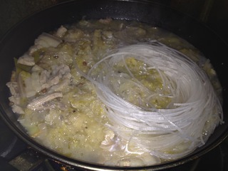 东北杀猪菜里面都有什么,东北炖杀猪菜的家常做法