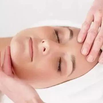 你以为肉毒素只能用来瘦脸?tooyoung