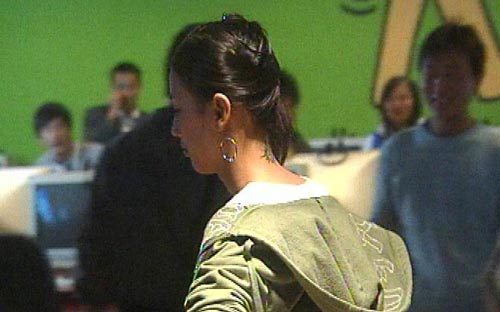 赵丽颖后背纹身模样曝光,赵丽颖纹身背后的真实故事