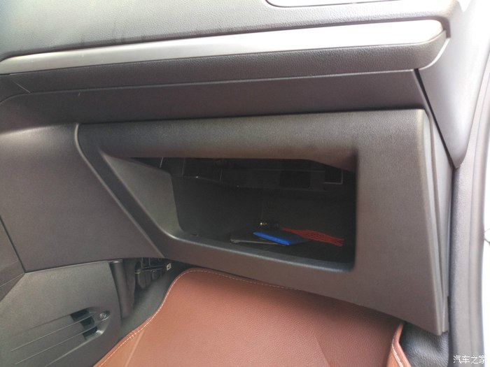 新款标致301幸福版,标致301旅行