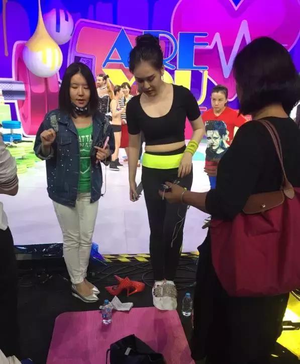 鐞冨缃戠孩,鐩存挱缃戠孩鐞冨