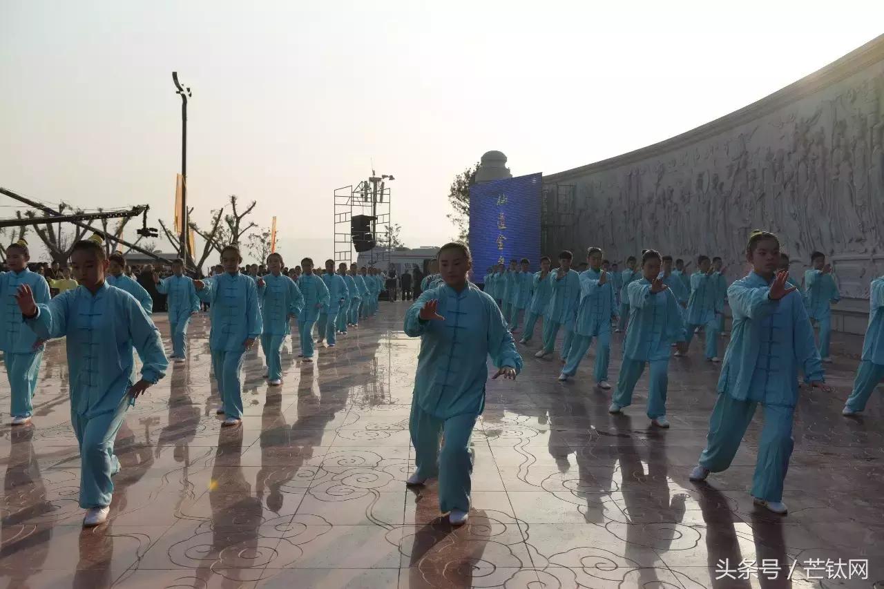 澶墰浜嗛珮鎵嬪湪姘戦棿瑙嗛,鍚勫ぇ姝︽灄楂樻墜鑱氶泦鍦ㄦ