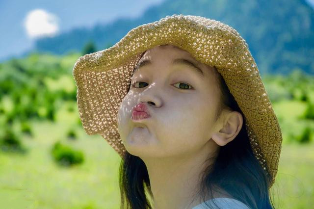 小说：小伙手指上的骷髅戒指，可连接幽冥地府，与阎罗聊天