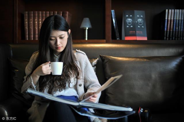 男老师讲《管锥编》，日本女留学生听得最认真，他大感惊讶