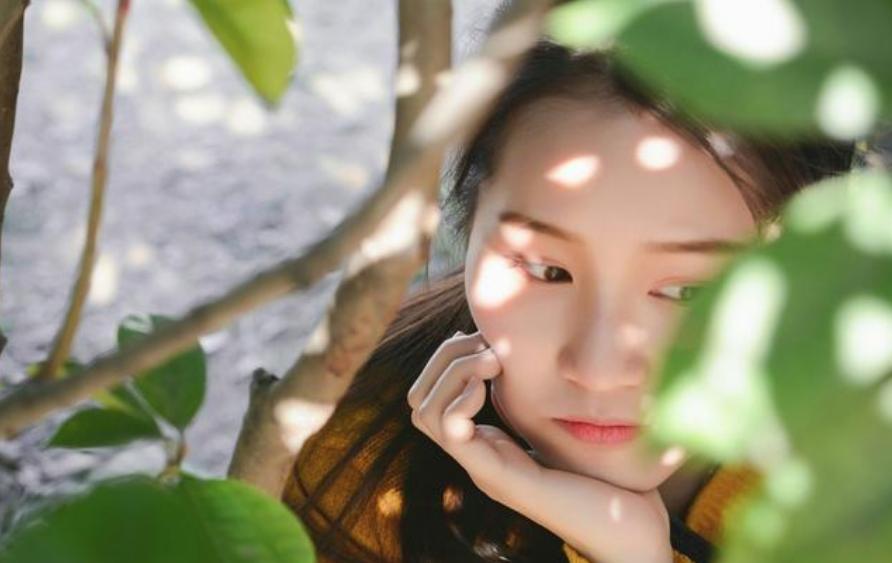 继妹出道的小说,韩剧继妹打扮成自己去见男主