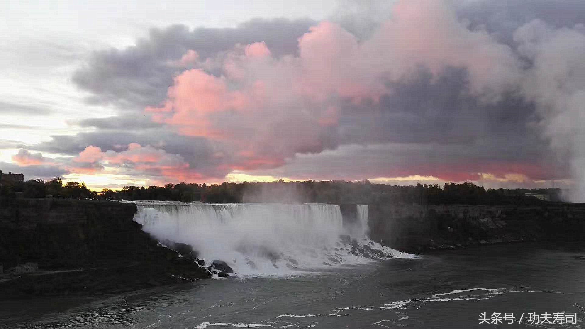 典雅童话小镇·偶遇-萧伯纳「加拿大」by左岸