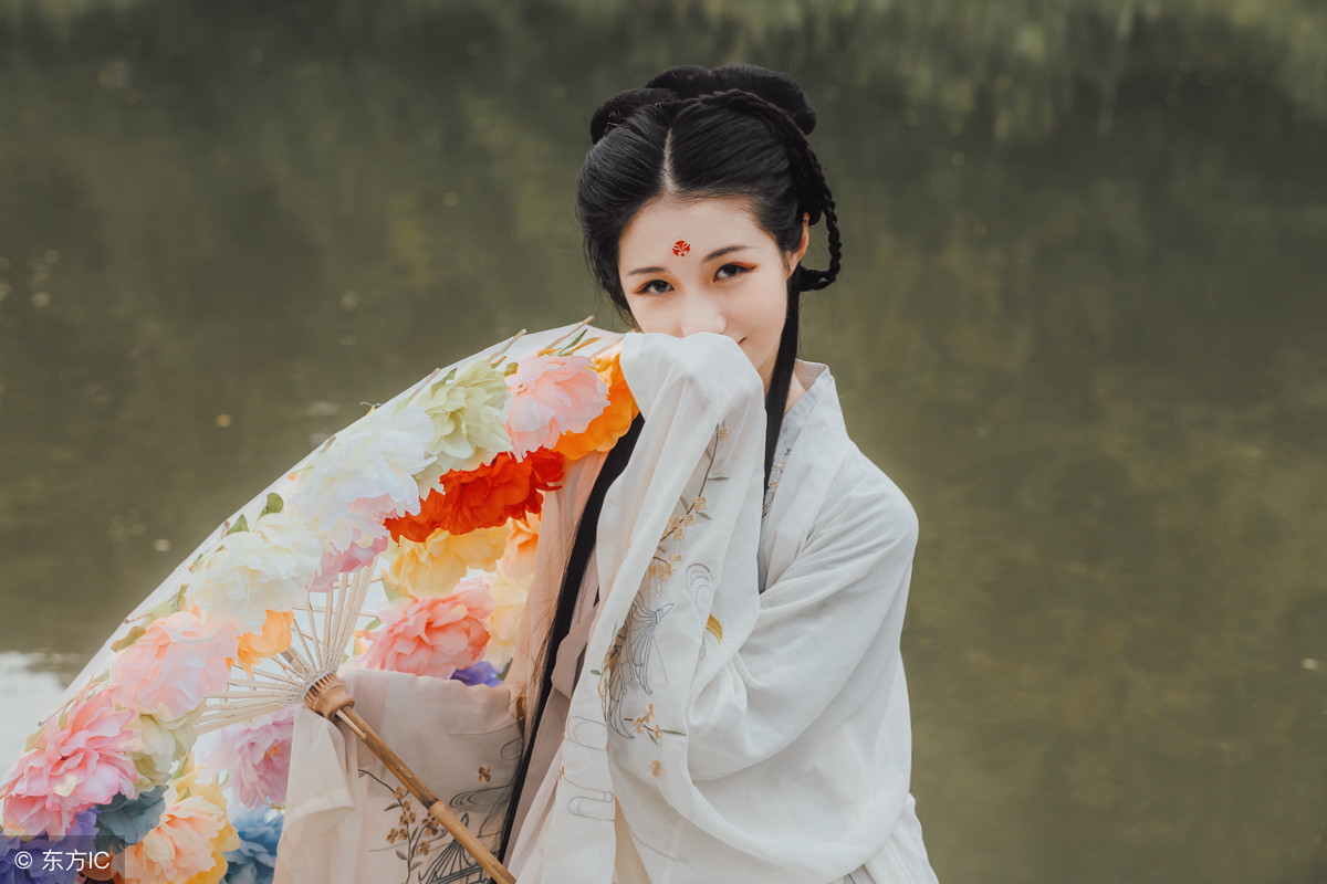 小说一觉醒来变成小女孩,小说一觉醒来变成了女人