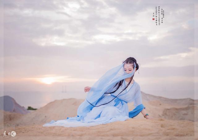 小说：他坐在酒楼的角落吃饭，偷听人交谈，才知道找到自己赏钱多