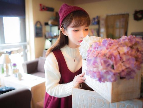 灏忚濂冲効寰椾簡閲嶇梾,灏忚濂冲効閲嶇梾