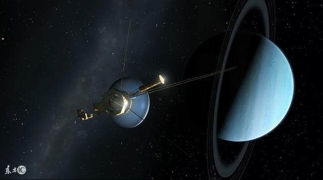 一群丧尸追着一辆车跑,一堆丧尸追着人跑