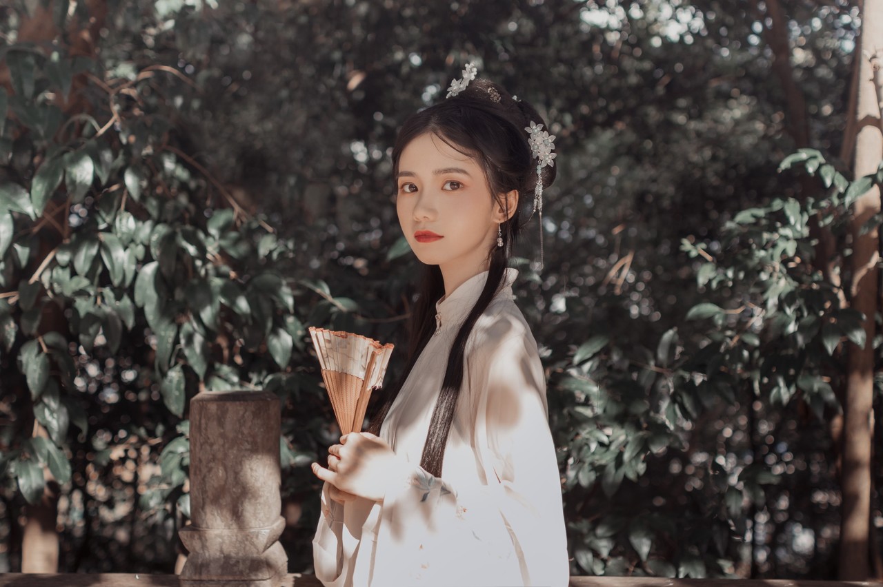 小说：村里闲言闲语能害死人，六岁萌宝却不忍，当面怼大爷