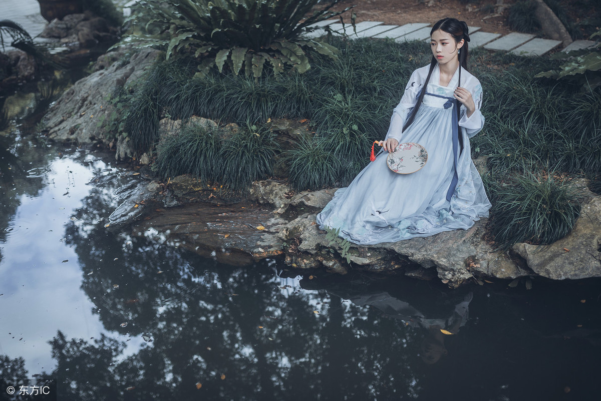 小说：老虎不发威，还以为是病猫，穿越后还原主清白