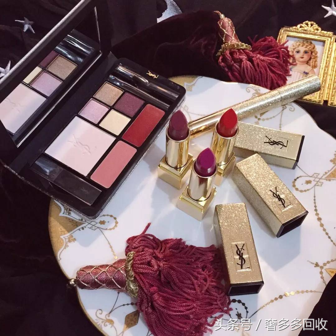 chanel和ysl口红对比,你知道你的包是假包吗