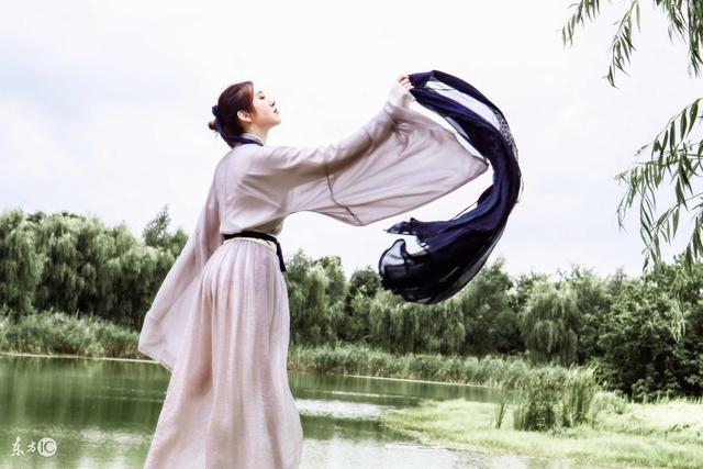 小说:美女送完妈妈,回到家里看到丈夫,怒气再也控制不了