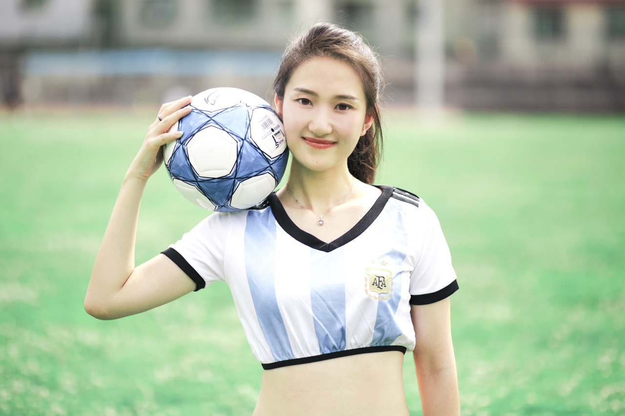 小说：万书丛中独一味，拳击励志类，男人的豪情与热血都在这里