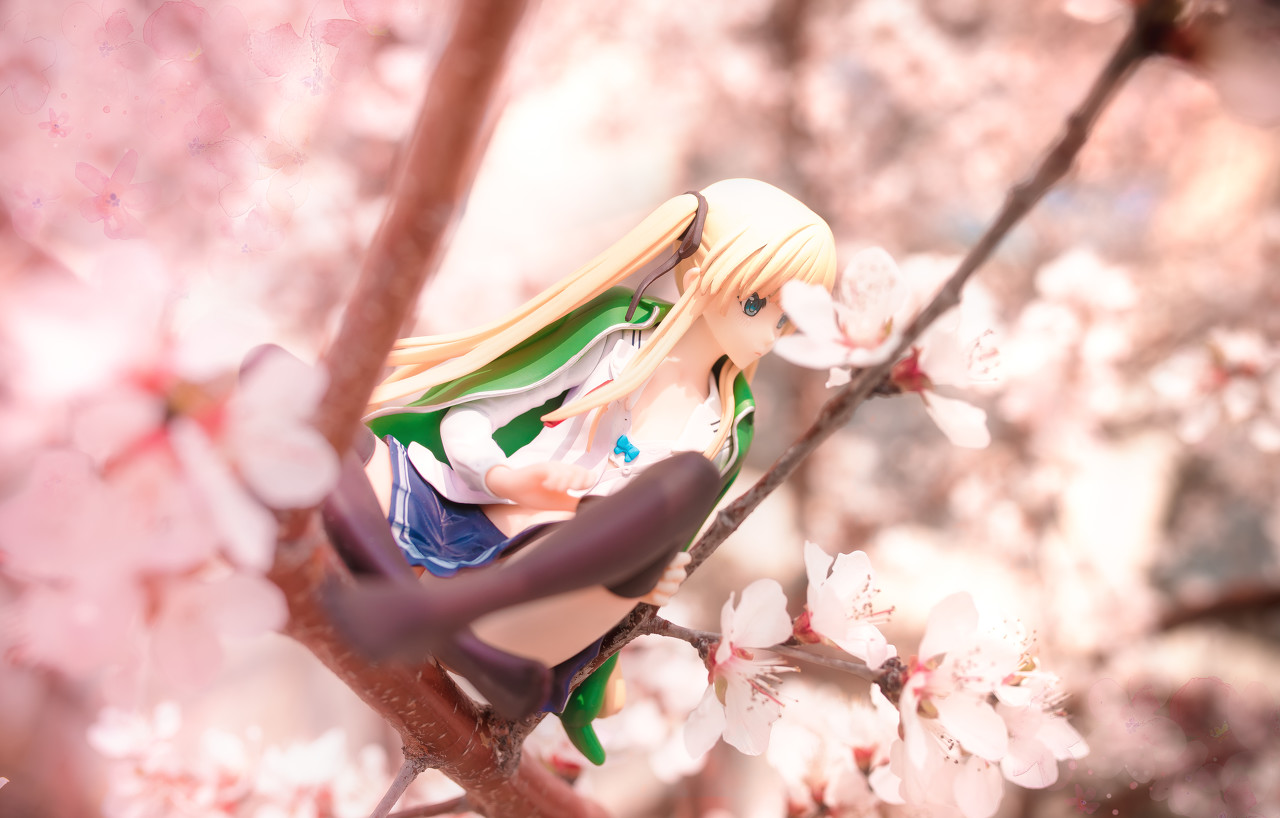 小说：他冲到禁区内将球推进球门，助球队反超比分，队友兴奋庆祝