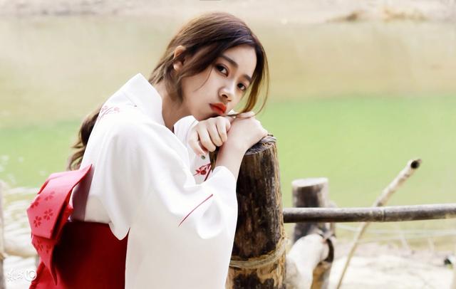 残暴王爷宠妻无度的小说,现代言情小说王爷宠妻成瘾