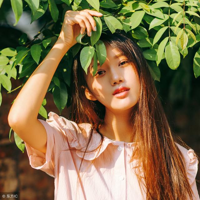 小说：拥有上亿的身价，她却在小钱上和人斤斤计较，太不寻常了