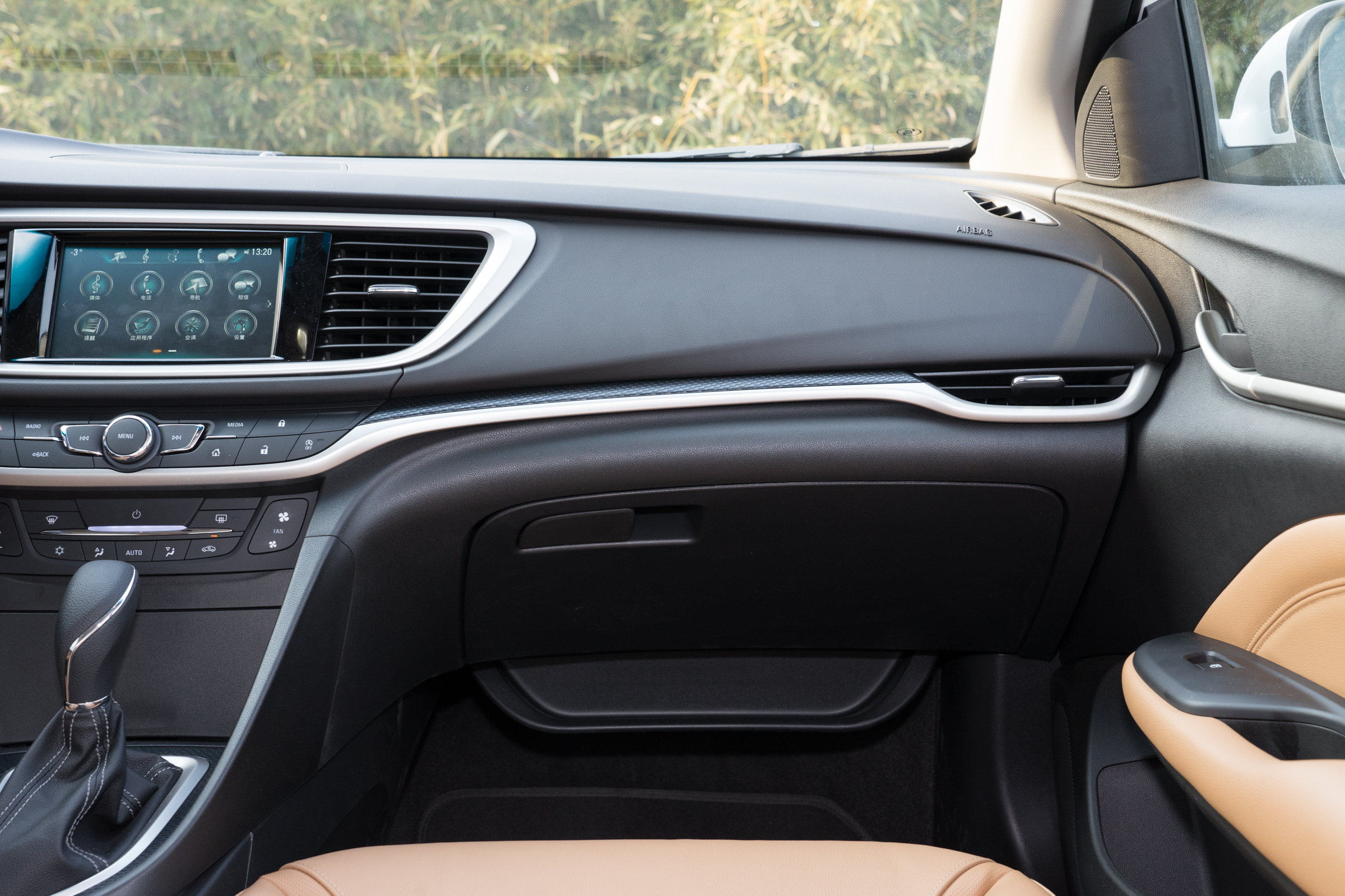 英朗空调压缩机起步时吱吱响,英朗的空调压缩机不制冷