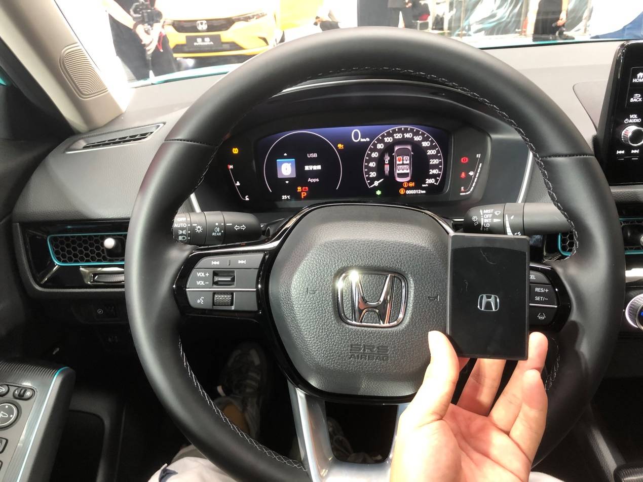 最新款顶配本田思域音响配置,本田思域23款燃动版沉浸式试驾