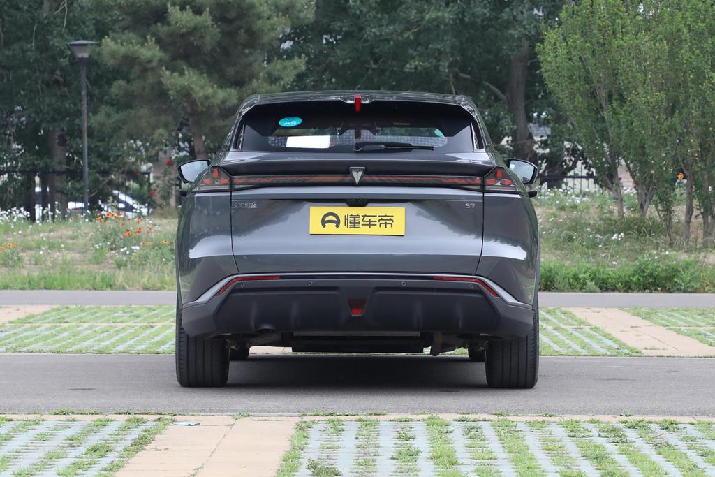 深蓝s7极致纯电,深蓝s7纯电智能驾驶