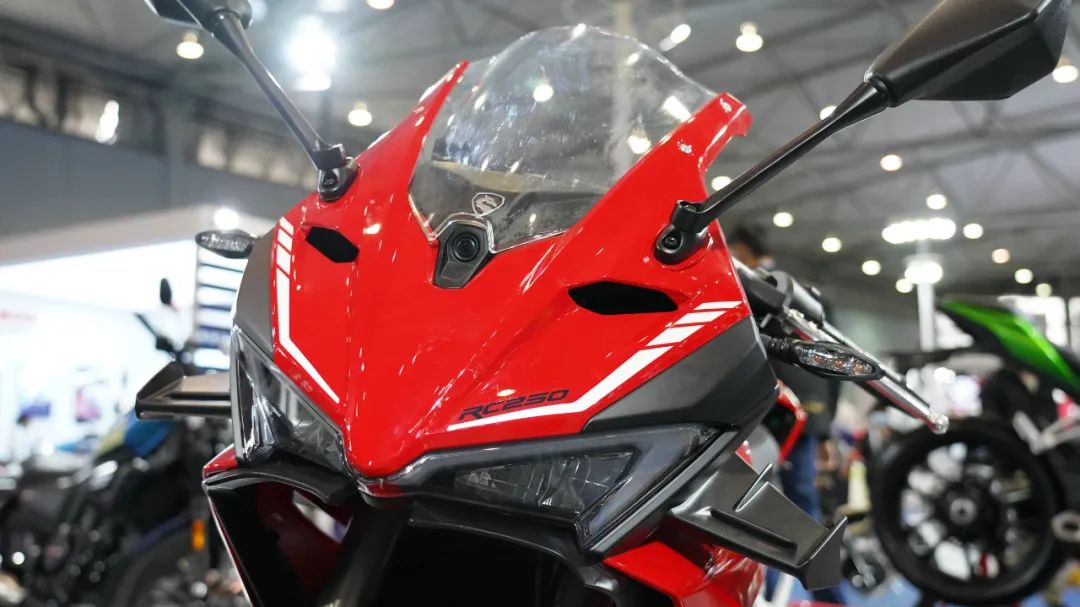 赛科龙RC250价格图片油耗,赛科龙rc250最低座高