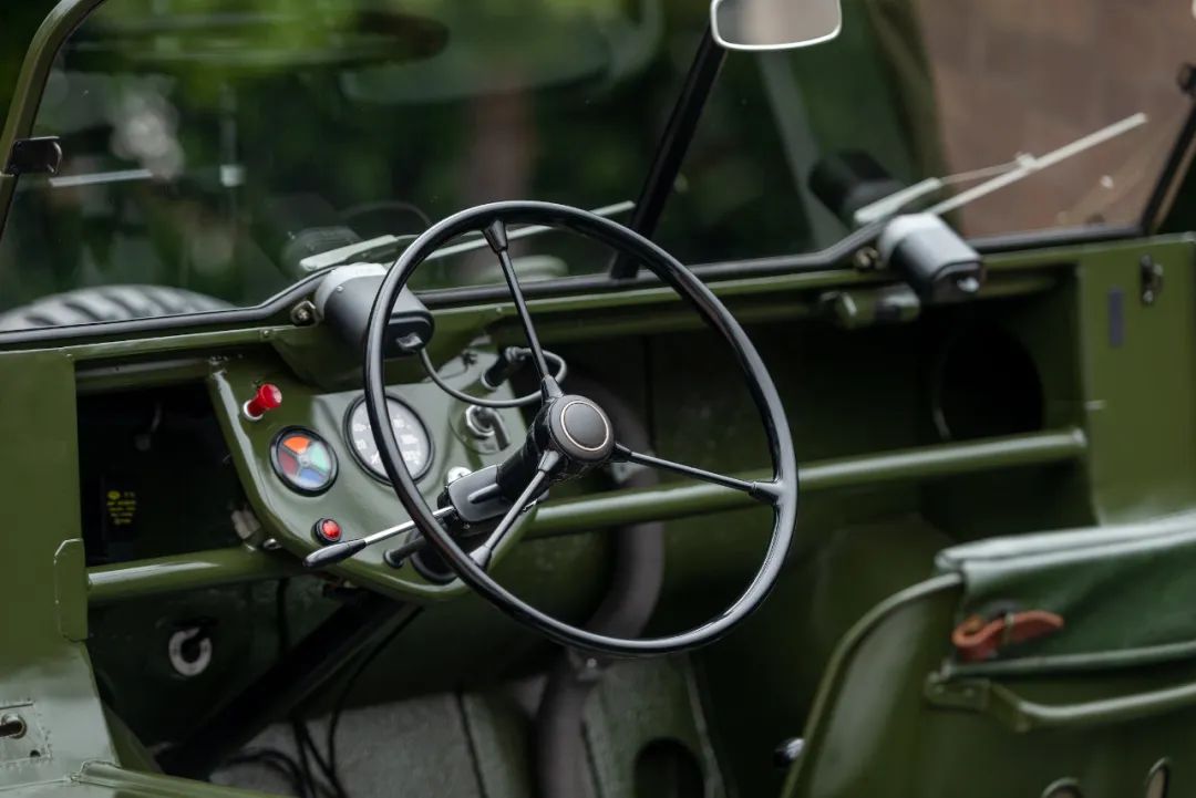 2023款保时捷越野车,06款保时捷越野