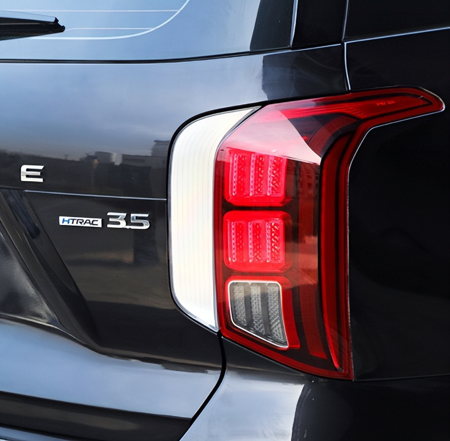 帕里斯帝和坦克500怎么选,2022现代帕里斯帝落地价