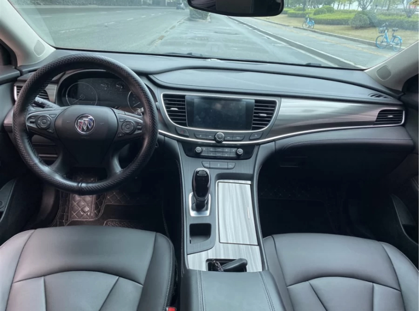 18.99万的别克君越,君越1.5t和雅阁对比谁值得入手