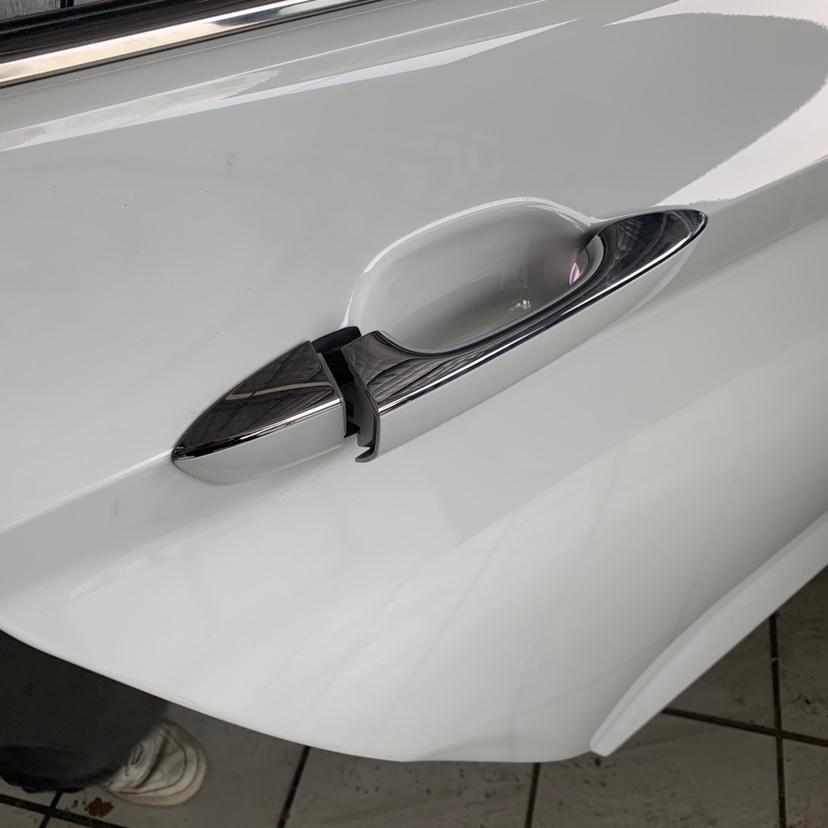 速腾剐蹭马路牙子修复,速腾漆面被擦碰修复