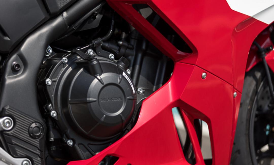 2024本田cbr500r座高比400r高吗,本田2024款cbr500r