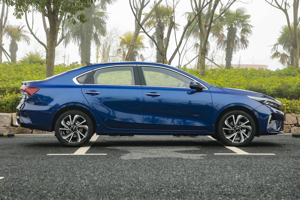 汽车比较鸡肋的配置自动启停,2019款起亚新k3定速巡航怎么开启