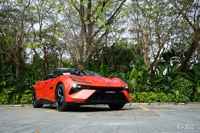 路特斯emeya试驾体验视频,路特斯沉浸式体验eletre