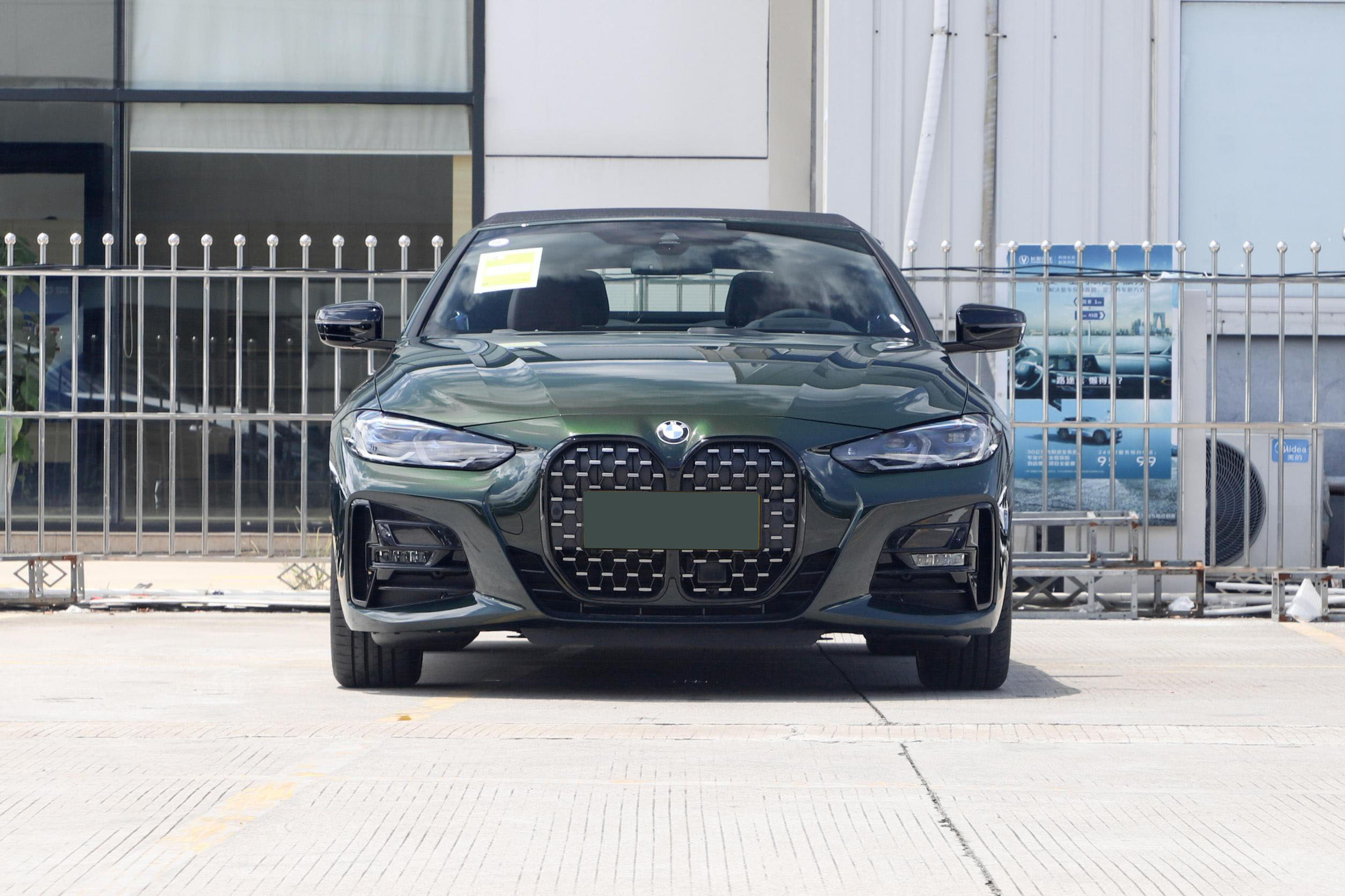 宝马245i,宝马4系双门轿跑运动帅气操控好