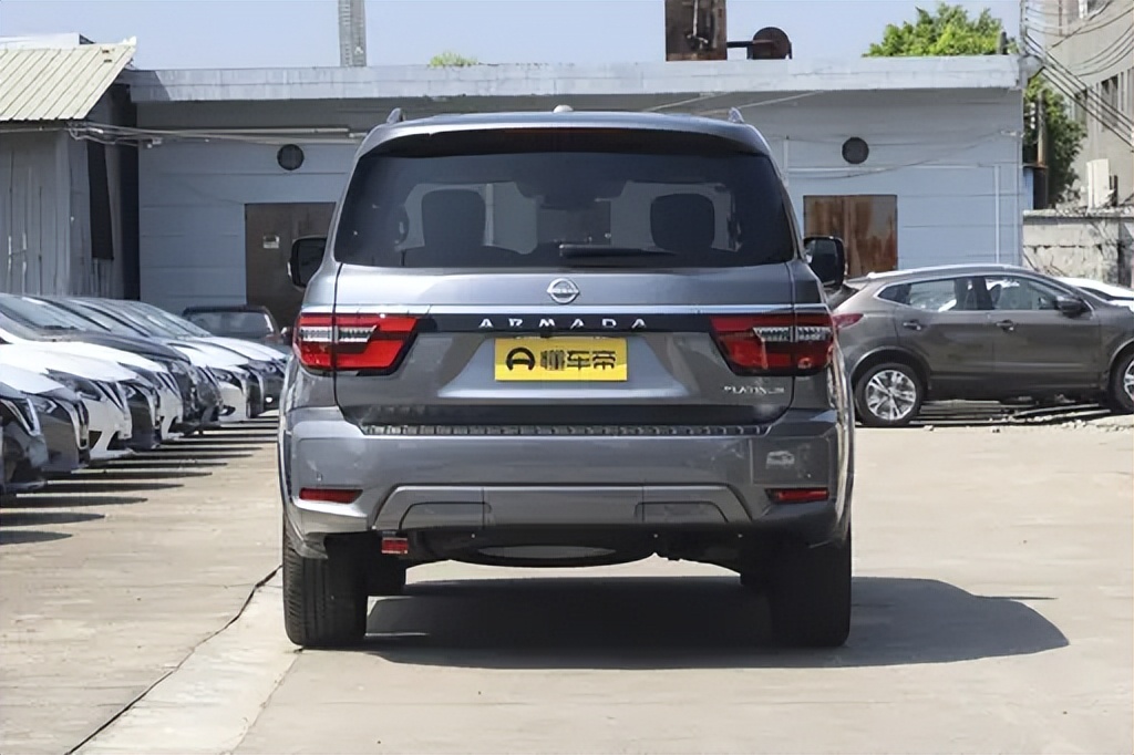 途乐兰德酷路泽顶配对比,兰德酷路泽和新款途乐