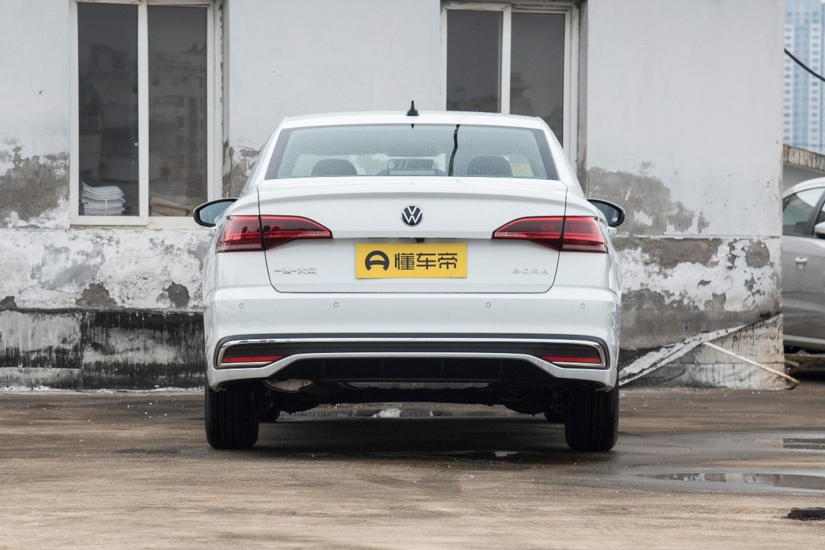 比亚迪秦plusdmi和宝来哪个值得买,秦plusdm-i和宝来