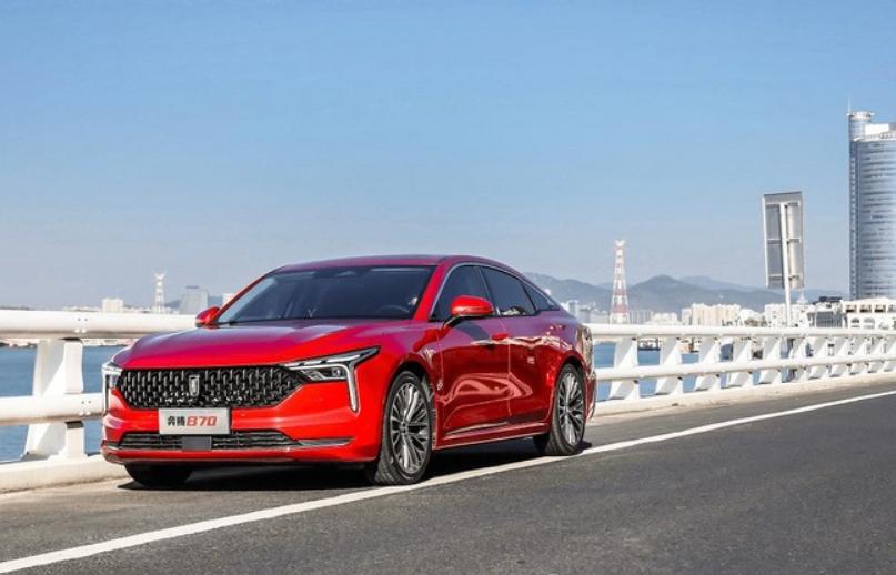 奔腾b70系列讲解,奔腾b70新款2022款1.5t乐享型落地价