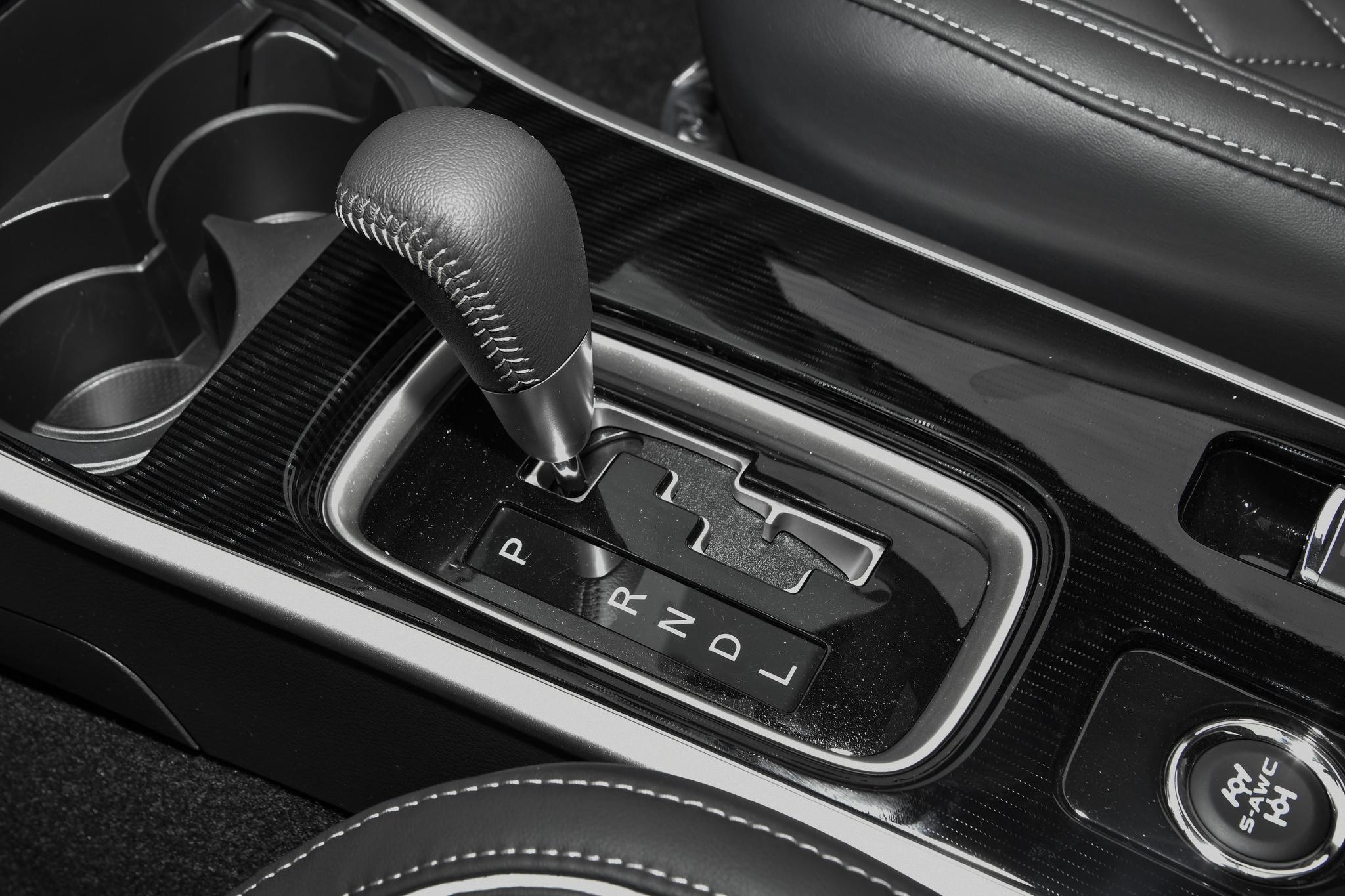 既适合跑高速又适合越野四驱的suv,硬派越野suv四驱推荐