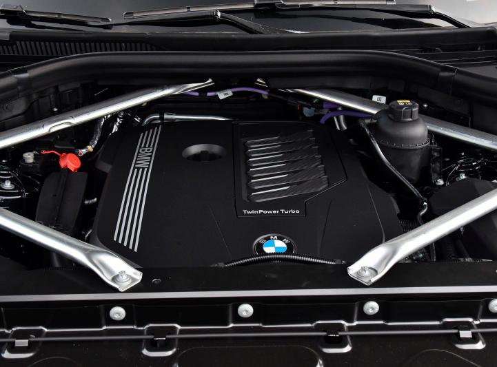 宝马x6的外观照片,2022款马六预计售价