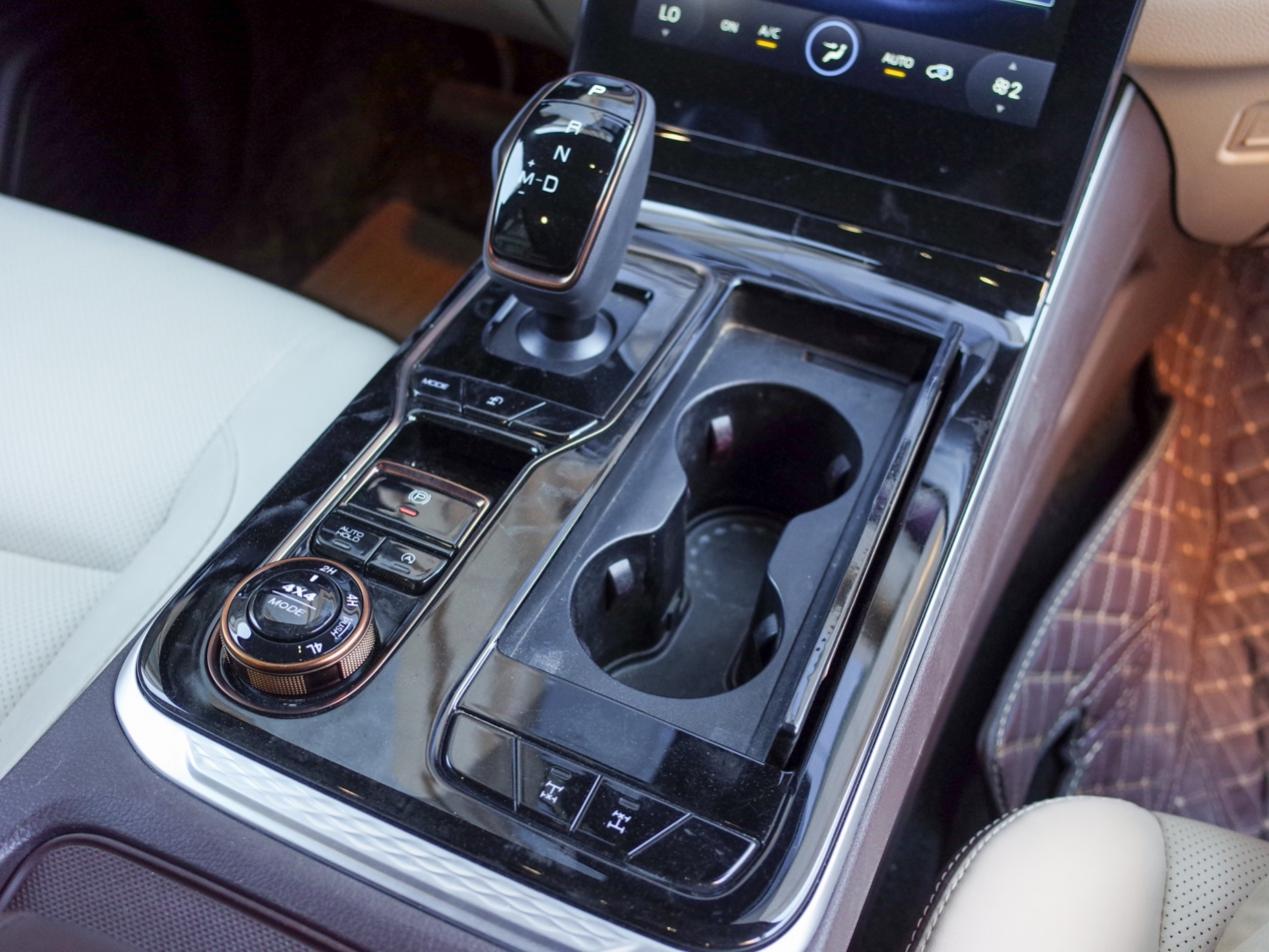 新款郑州日产帕拉丁试驾视频,新日产帕拉丁2023款试驾视频